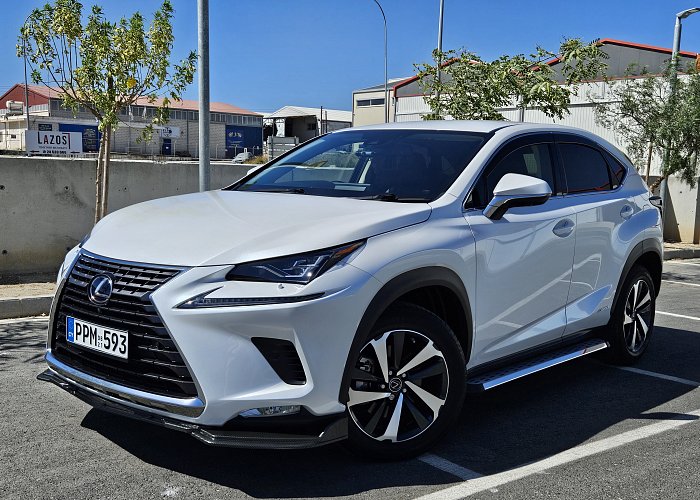 Lexus NX300h